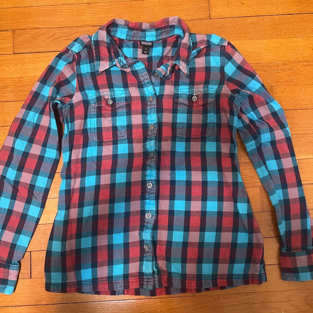 Patagonia women’s flannel.